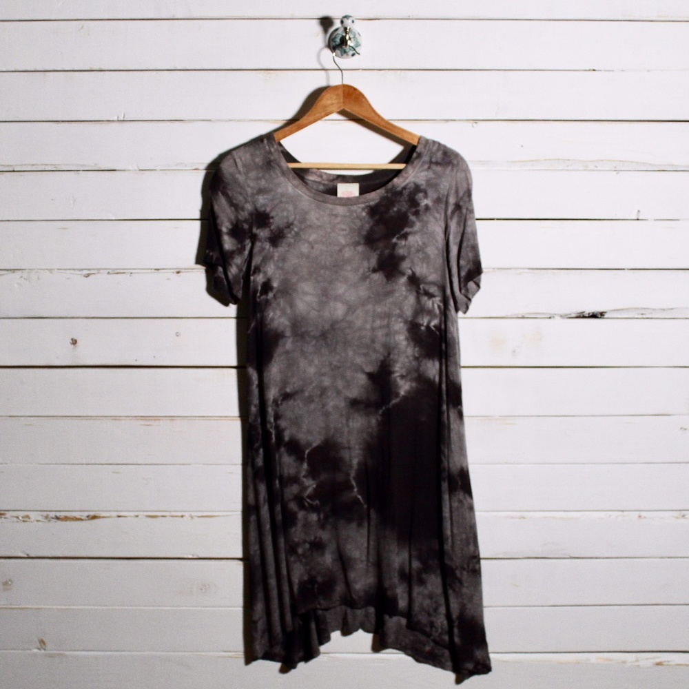 SOLD Freeloader Black & Grey Shirt Dress